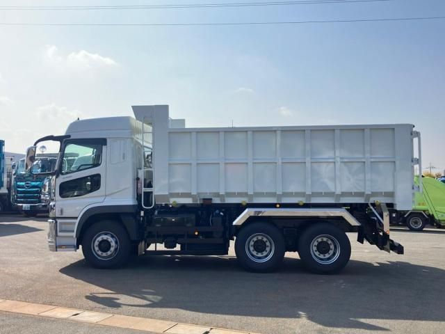 MITSUBISHI FUSOU SUPER GREAT 2024