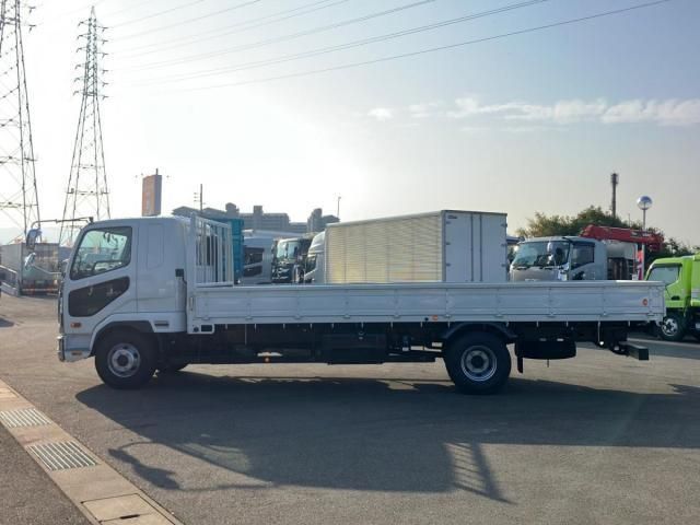 MITSUBISHI FUSOU FIGHTER 2025