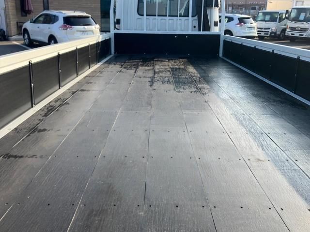 MITSUBISHI FUSOU FIGHTER 2025