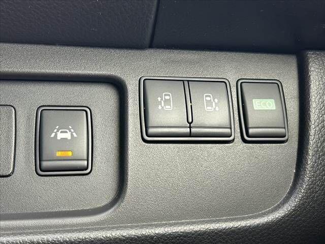 NISSAN SERENA  S-HYBRID 2014