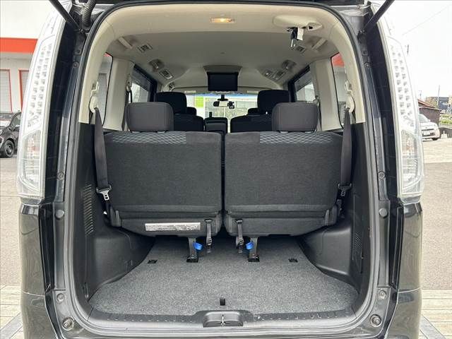 NISSAN SERENA  S-HYBRID 2014