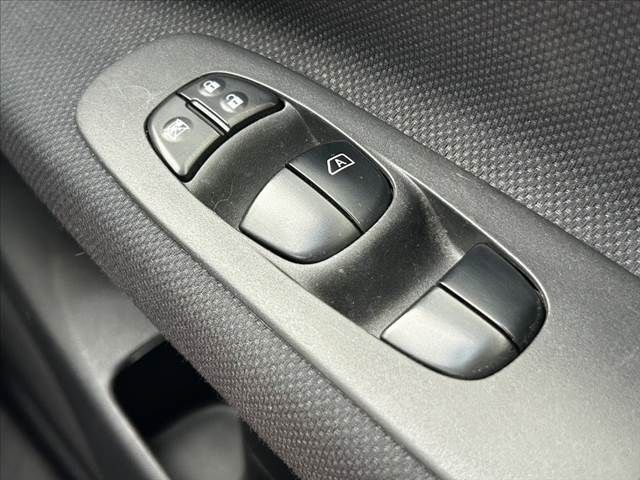 NISSAN SERENA  S-HYBRID 2014