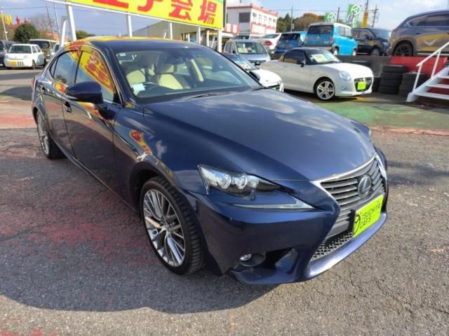 TOYOTA LEXUS IS300h 2014