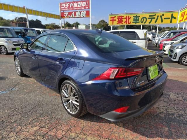 TOYOTA LEXUS IS300h 2014