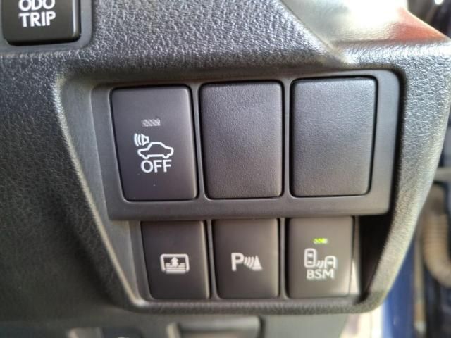 TOYOTA LEXUS IS300h 2014