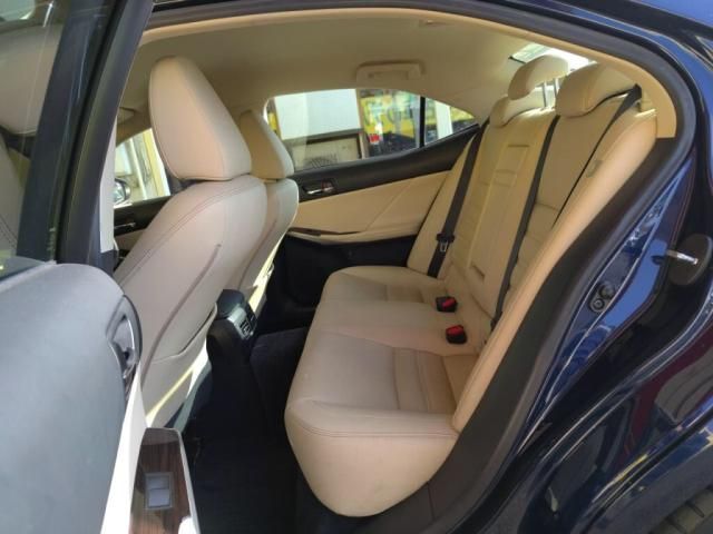 TOYOTA LEXUS IS300h 2014