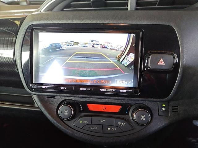 TOYOTA VITZ HYBRID 2017