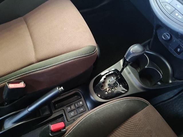 TOYOTA VITZ HYBRID 2017