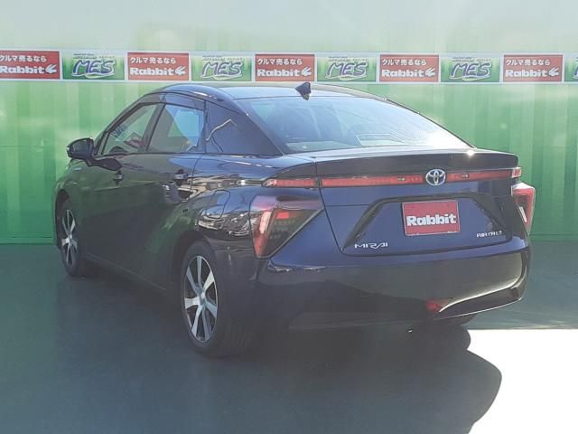TOYOTA MIRAI 2016