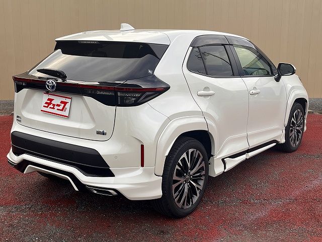 TOYOTA YARIS CROSS HYBRID 2021