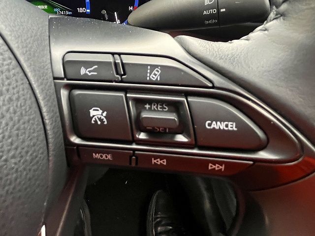 TOYOTA YARIS CROSS HYBRID 2021