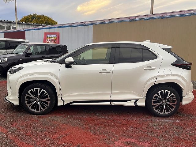 TOYOTA YARIS CROSS HYBRID 2021