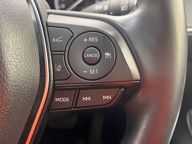 TOYOTA HARRIER 4WD 2020