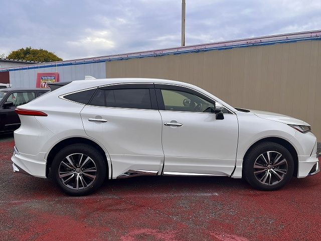 TOYOTA HARRIER 4WD 2020