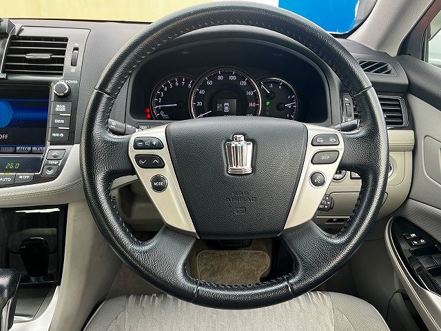 TOYOTA CROWN sedan 2011