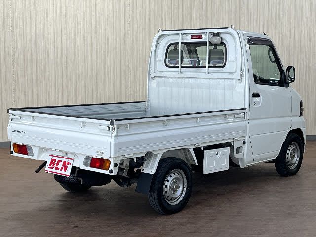 MITSUBISHI MINICAB truck 4WD 2011