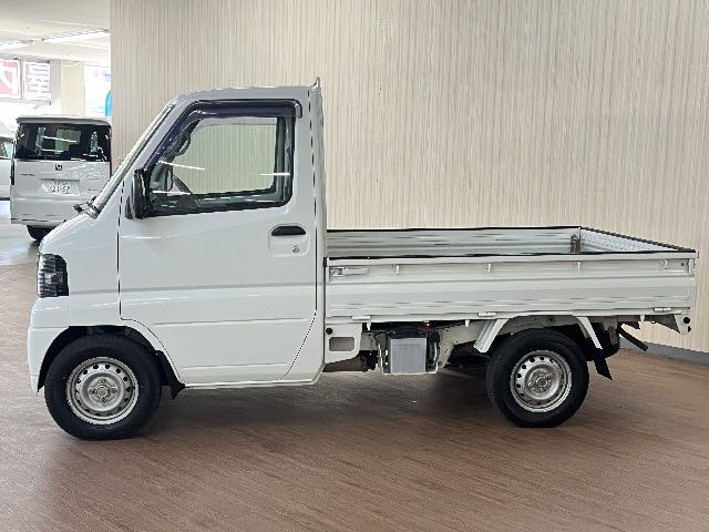 MITSUBISHI MINICAB truck 4WD 2011