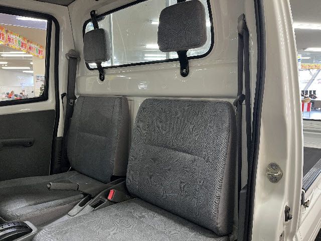 MITSUBISHI MINICAB truck 4WD 2011