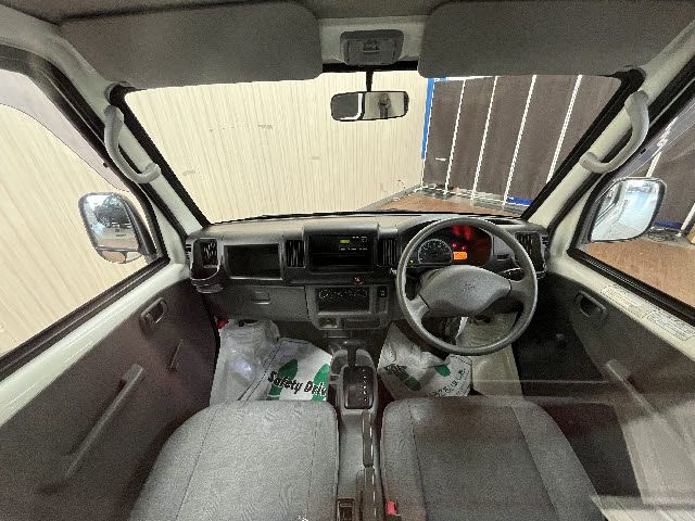 MITSUBISHI MINICAB truck 4WD 2011