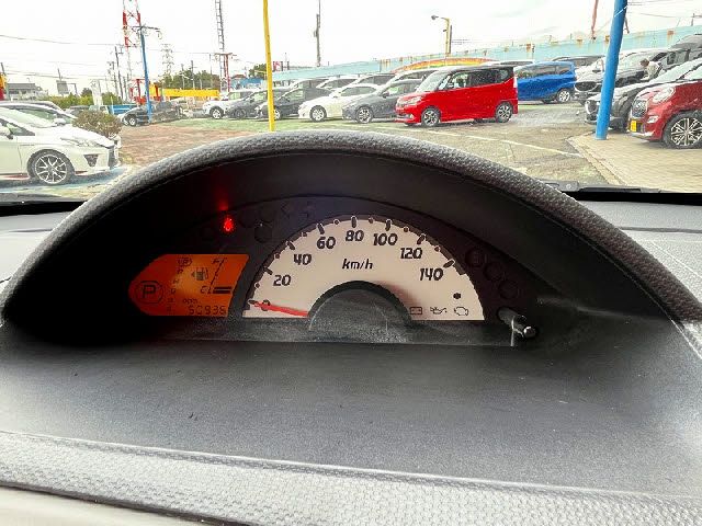 MITSUBISHI TOPPO 2009