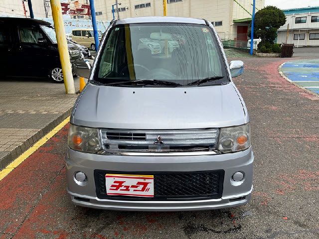 MITSUBISHI TOPPO 2009