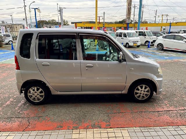 MITSUBISHI TOPPO 2009