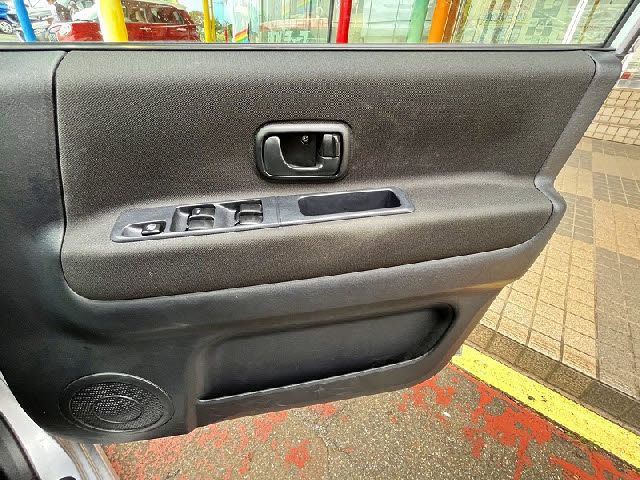 MITSUBISHI TOPPO 2009