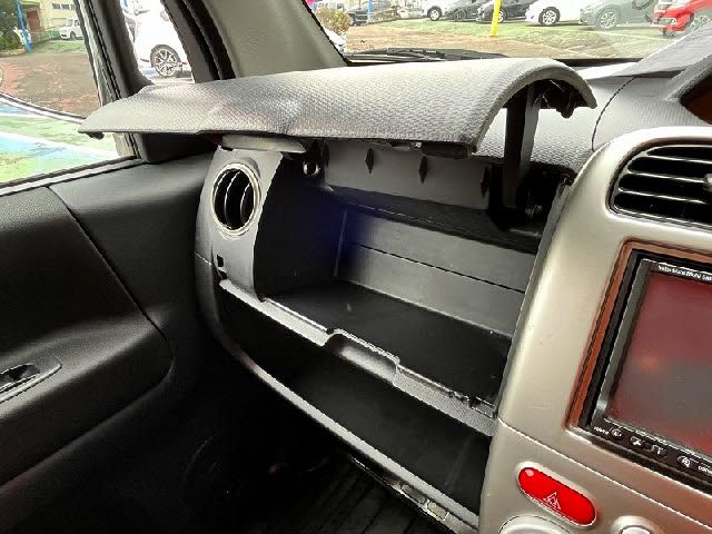 MITSUBISHI TOPPO 2009