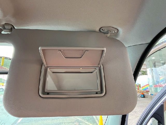 MITSUBISHI TOPPO 2009