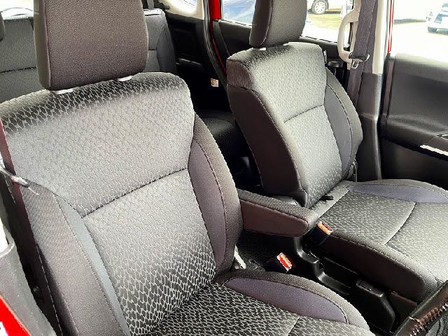 MITSUBISHI DELICA D:2 CUSTOM 2WD 2016