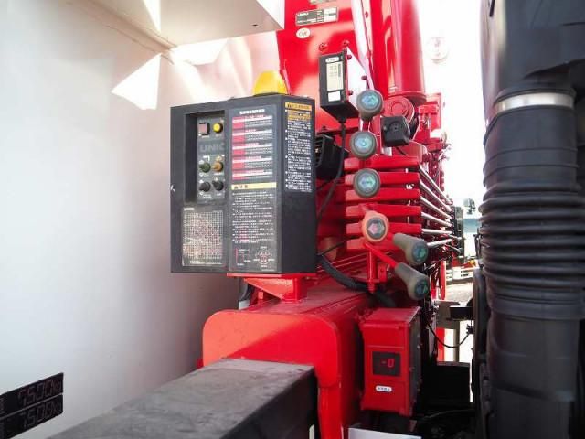 MITSUBISHI FUSOU SUPER GREAT 2012