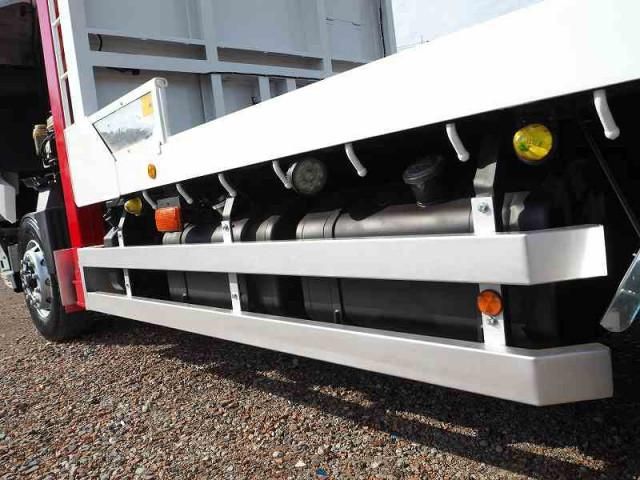 MITSUBISHI FUSOU SUPER GREAT 2012