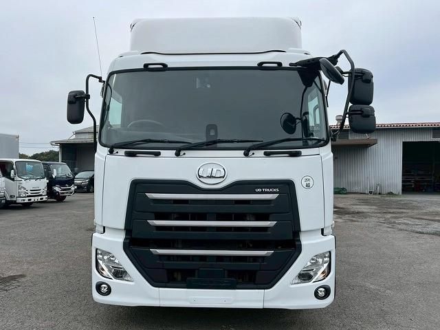 NISSAN DIESEL Quon 2019