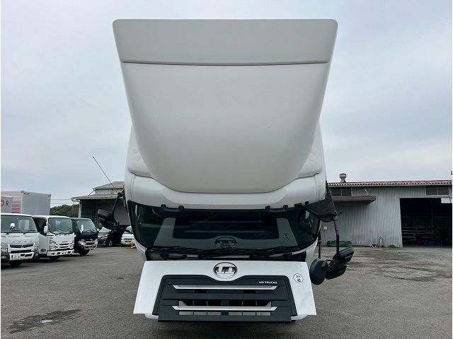 NISSAN DIESEL Quon 2019