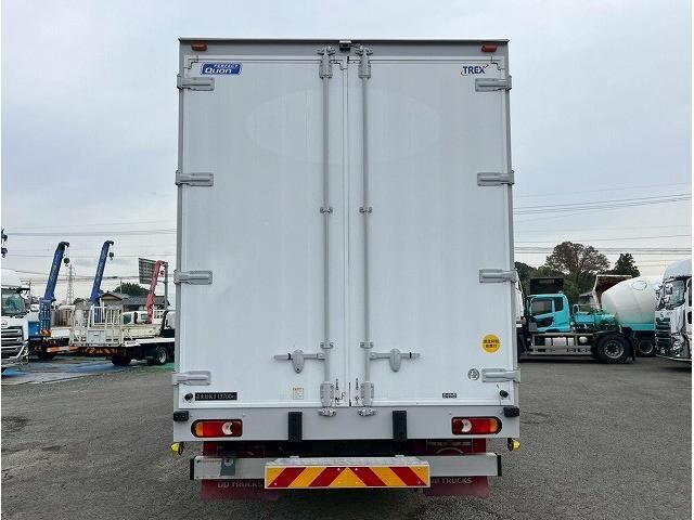 NISSAN DIESEL Quon 2019