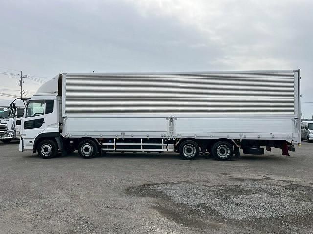 NISSAN DIESEL Quon 2019