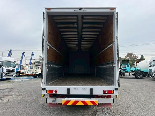 NISSAN DIESEL Quon 2019