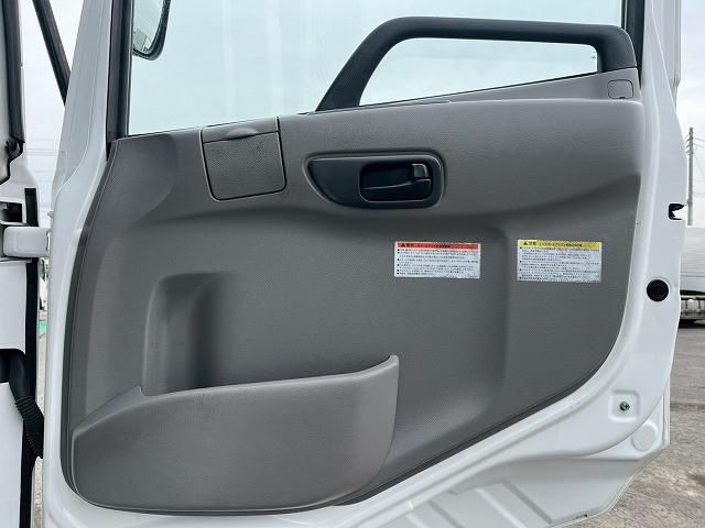 NISSAN DIESEL Quon 2019