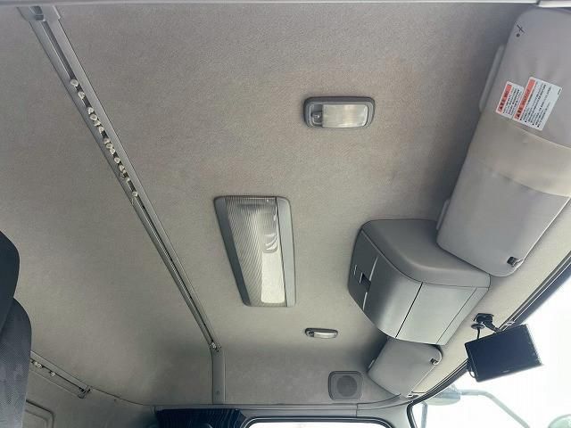 NISSAN DIESEL Quon 2019