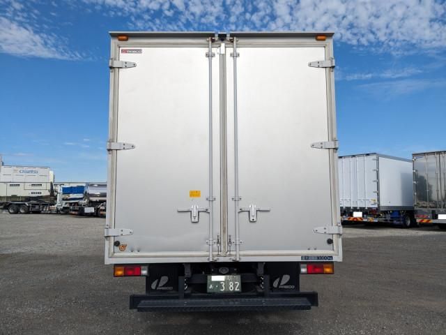 MITSUBISHI CANTER 2023