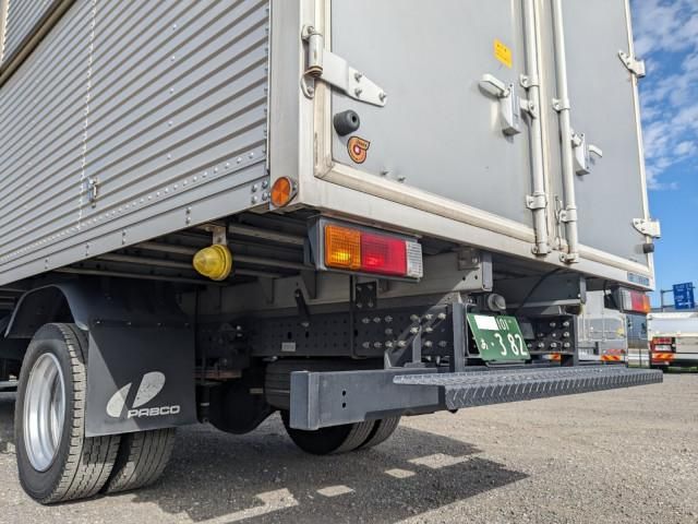 MITSUBISHI CANTER 2023