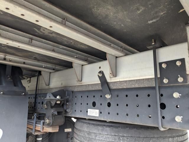 MITSUBISHI CANTER 2023