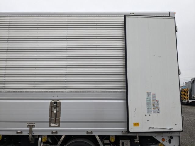 MITSUBISHI CANTER 2023