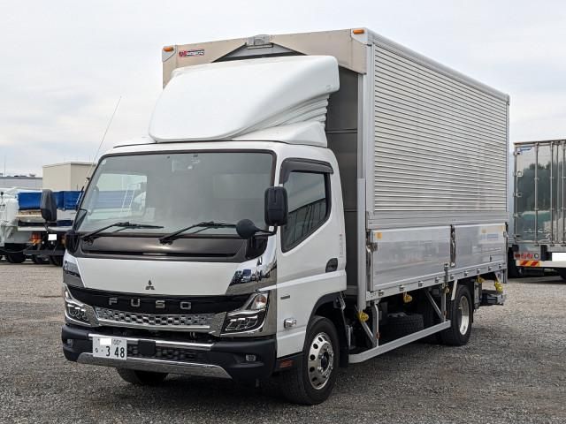 MITSUBISHI CANTER 2023