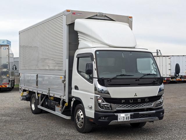 MITSUBISHI CANTER 2023