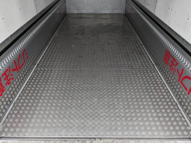 MITSUBISHI CANTER 2023