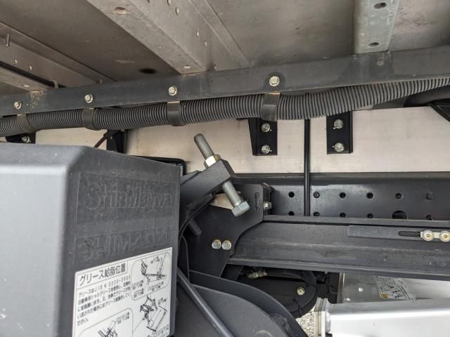 MITSUBISHI CANTER 2023