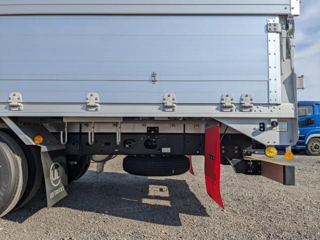 NISSAN DIESEL CONDOR 2022