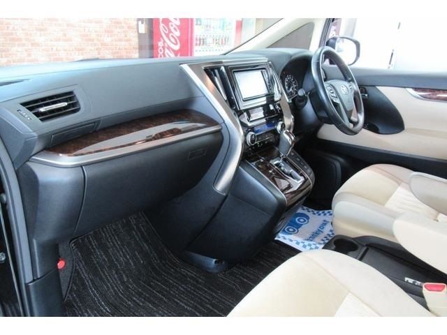 TOYOTA VELLFIRE 4WD 2018