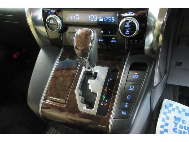 TOYOTA VELLFIRE 4WD 2018